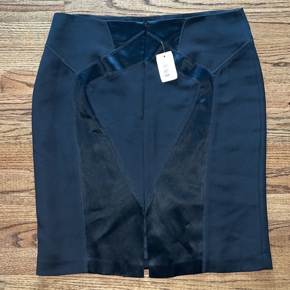 SANDRA ANGELOZZI BLACK FORMAL FIGURE ACCENT SKIRT - Picture 6 of 11